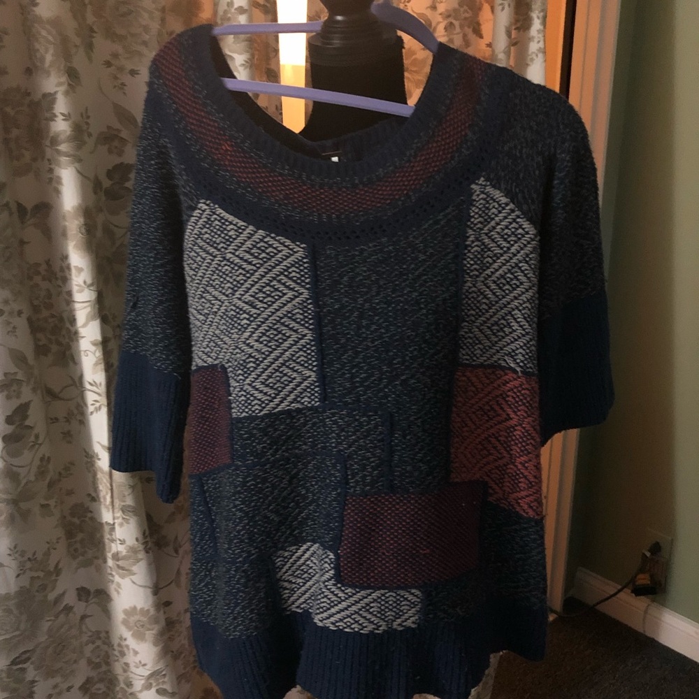Free People Sweater Gorgeous pattern